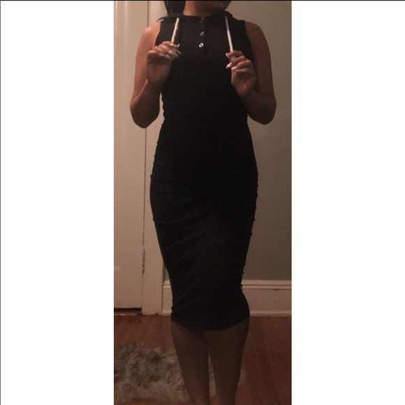 Black hoodie dress - Picture 2 of 7